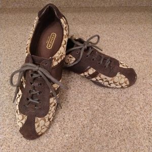 Coach Signature Logo/Canvas  Brown Suede Sz 7 Remonna Tennis Shoe Style # A1946